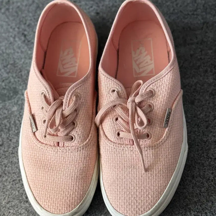 [BUNJANG] Vans Authentic Pink Sneakers / 반스 어센틱 235