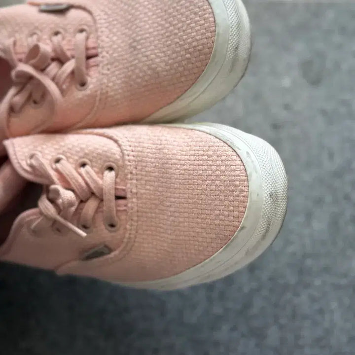 [BUNJANG] Vans Authentic Pink Sneakers / 반스 어센틱 235