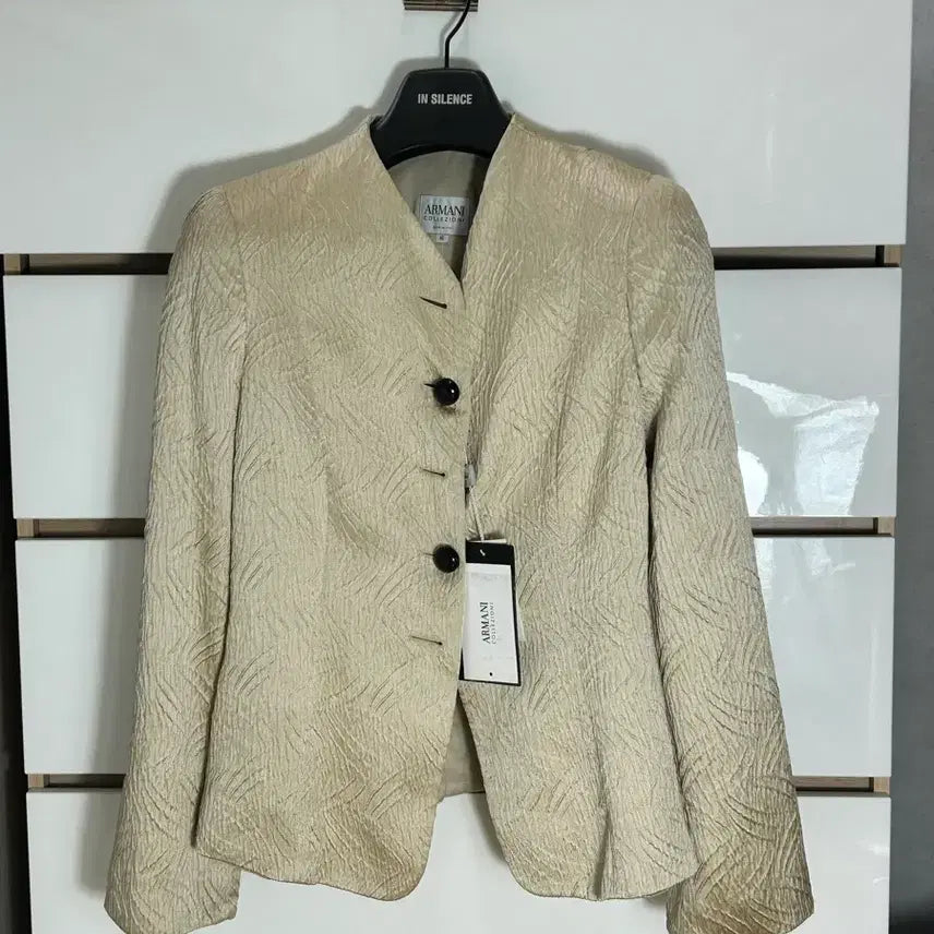 [SOLD OUT] (백화점정품) Armani 아르마니 엠보싱 트위드 자켓