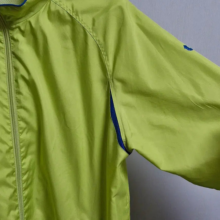 [BUNJANG] Eleanor Windbreaker Fluorescent Green 110 / 엘레니어 바람막이 형광 110