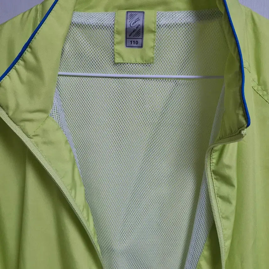 [BUNJANG] Eleanor Windbreaker Fluorescent Green 110 / 엘레니어 바람막이 형광 110