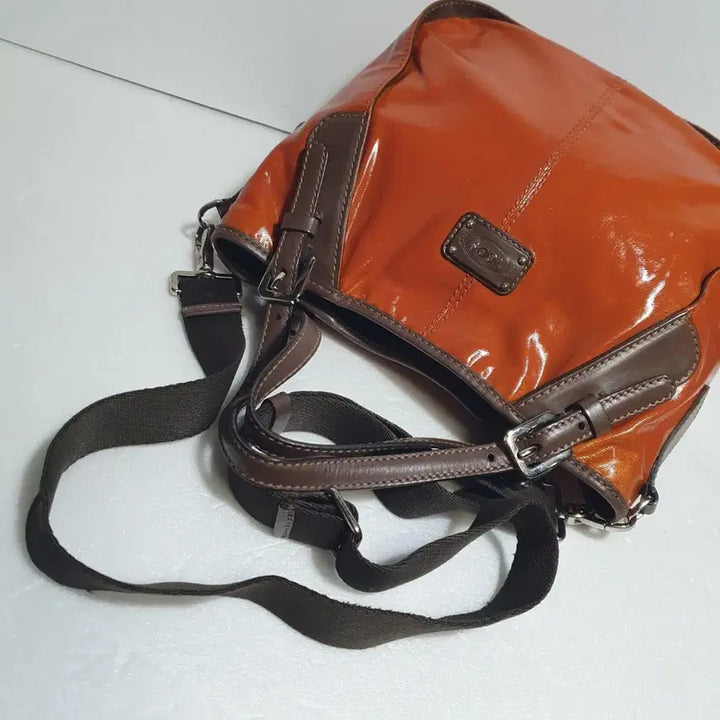 [BUNJANG] Tods Small Enamel Leather Tote Bag / 정품 ㅡ토즈ㅡ스몰.애나멜가죽.토트백 ㅡ택포