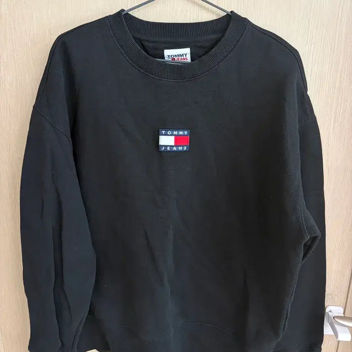 [BUNJANG] Tommy Hilfiger Black Sweatshirt L / 타미진스 블랙 맨투맨 티셔츠 L