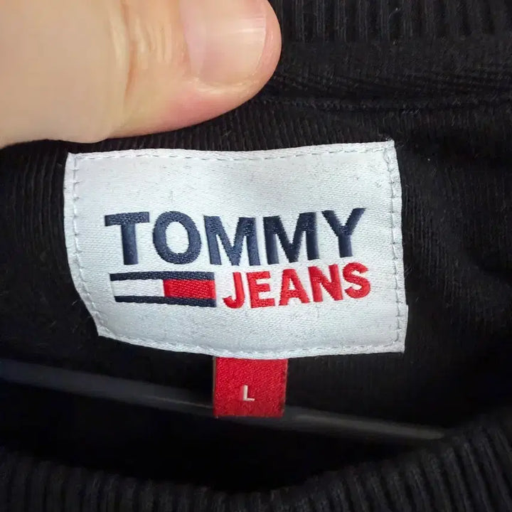[BUNJANG] Tommy Hilfiger Black Sweatshirt L / 타미진스 블랙 맨투맨 티셔츠 L