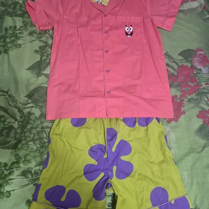 [BUNJANG] Spongebob Patrick Pajama Set / 스폰지밥 뚱이 파자마 반팔 상하의 세트 M