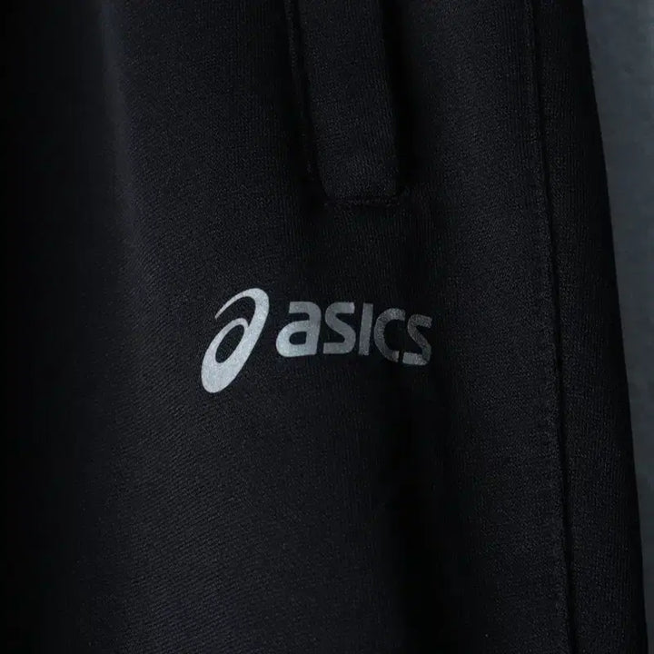 [BUNJANG] Asics Training Pants Black / (L-XL) 아식스 트레이닝복 바지 기능성 밴딩 블랙 무지-253B