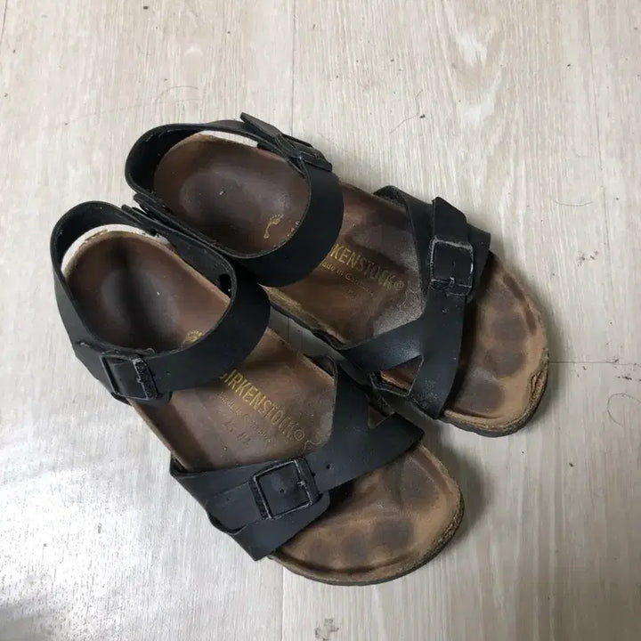 [SOLD OUT] 버켄스탁 샌들 슬리퍼 240 사이즈