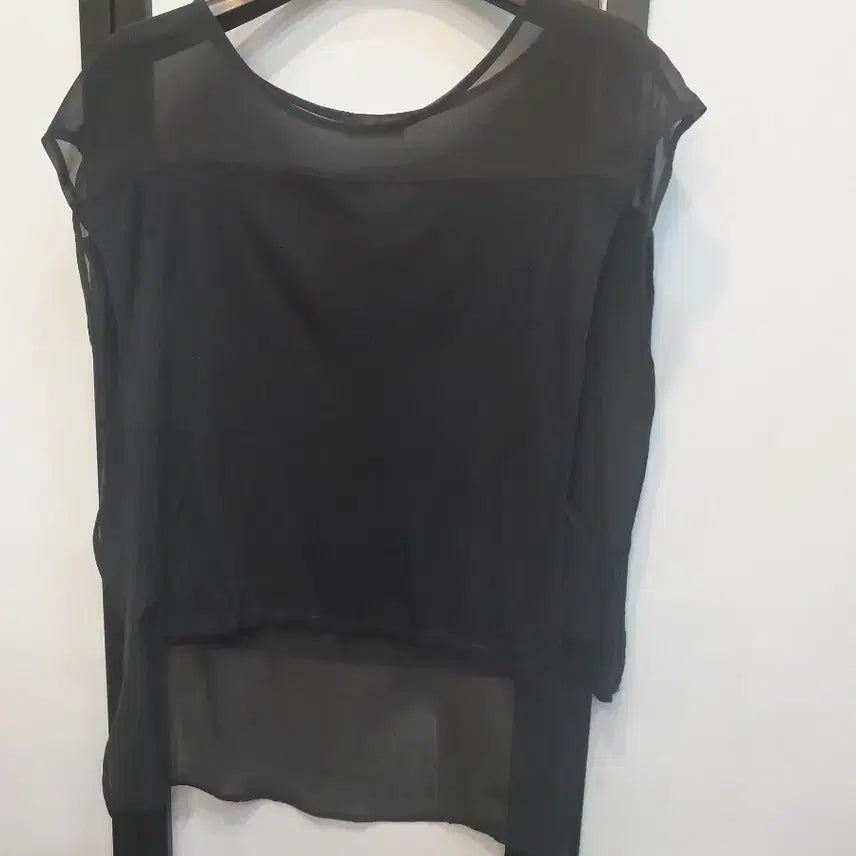 [BUNJANG] Black Asymmetric See-through Blouse / 블랙 시스루 언발란스 블라우스