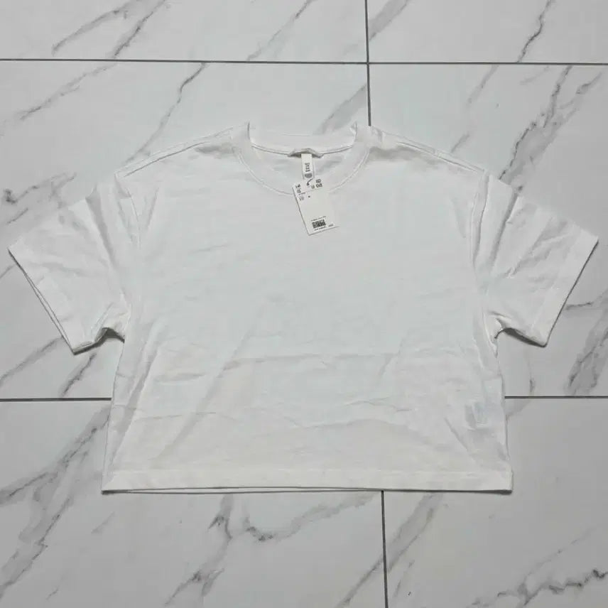 [SOLD OUT] 택 달린 흰색 반팔티 일괄 판매