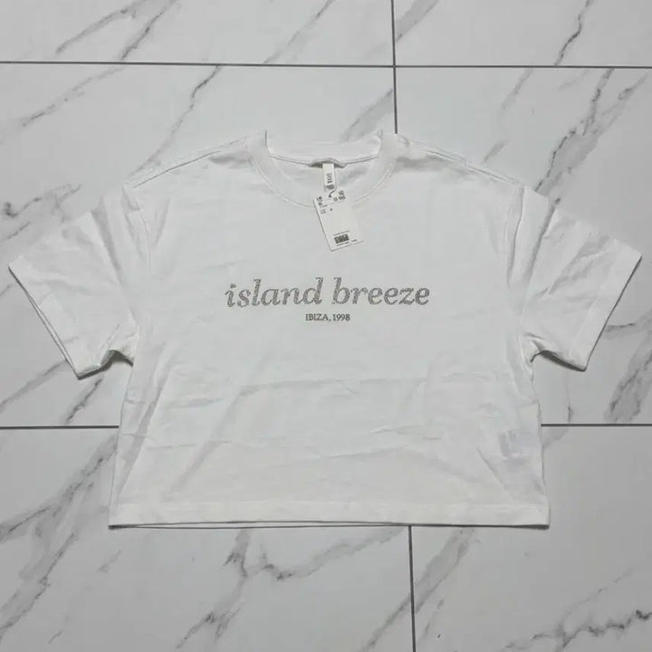 [SOLD OUT] 택 달린 흰색 반팔티 일괄 판매