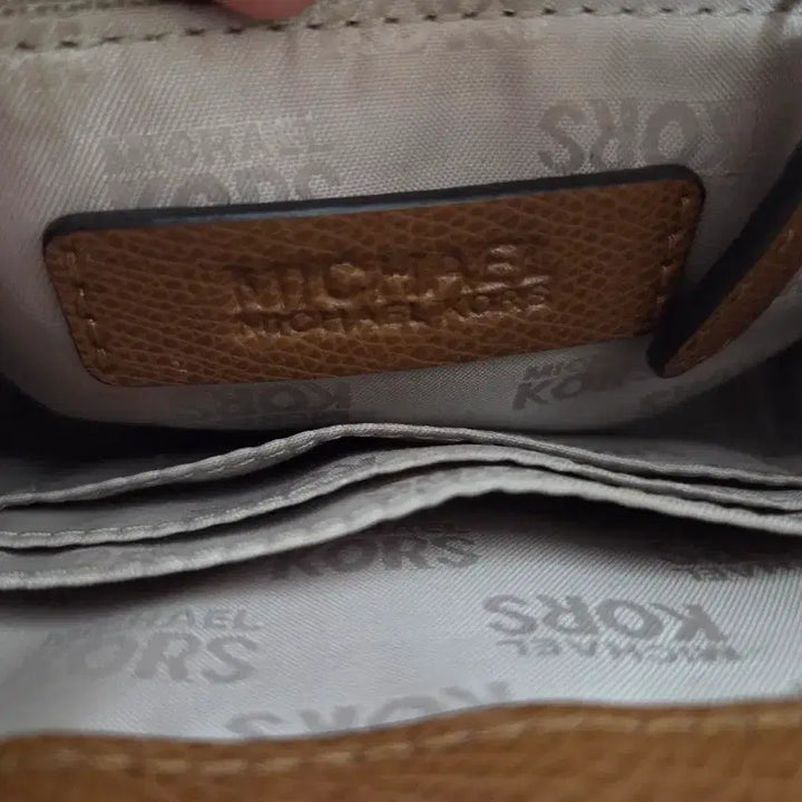 [BUNJANG] Michael Kors Chain Mini Shoulder Bag / 마이클코어스 체인 미니 숄더백 크로스백