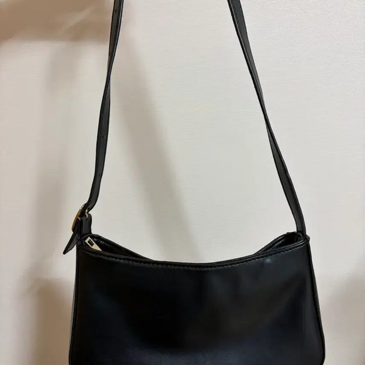 [SOLD OUT] 블랙 숄더백(거의새상품)