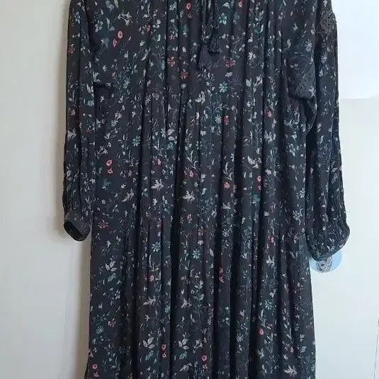 [BUNJANG] Thursday Island Floral Pattern Long Dress / 써스데이아일랜드 원피스
