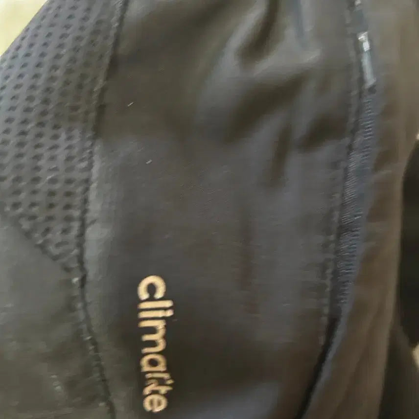 [SOLD OUT] 아디다스 climaite 7부 검정 바지 95 .(82)