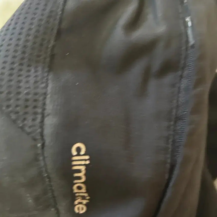 [SOLD OUT] 아디다스 climaite 7부 검정 바지 95 .(82)