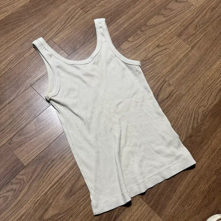 [SOLD OUT] 베이지 골지 나시