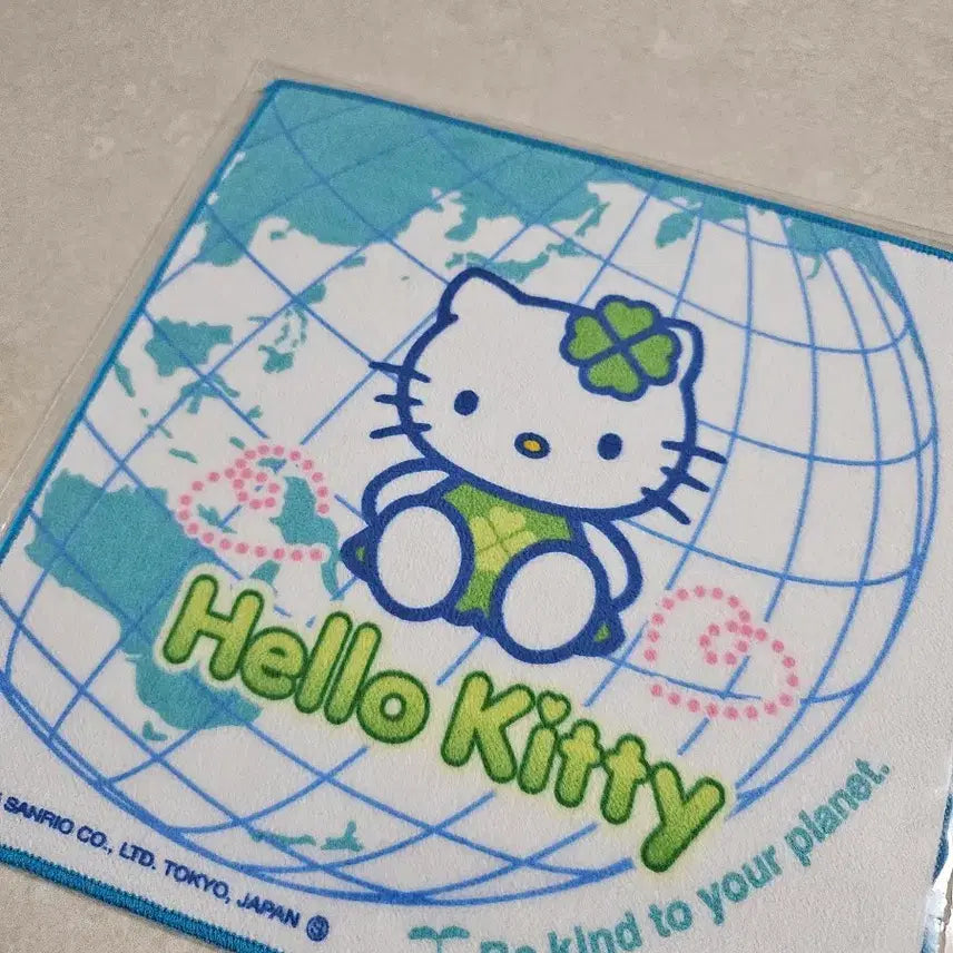 [BUNJANG] Hello Kitty Globe Handkerchief / 헬로키티 손수건 지구본 환경보호박람회손수건