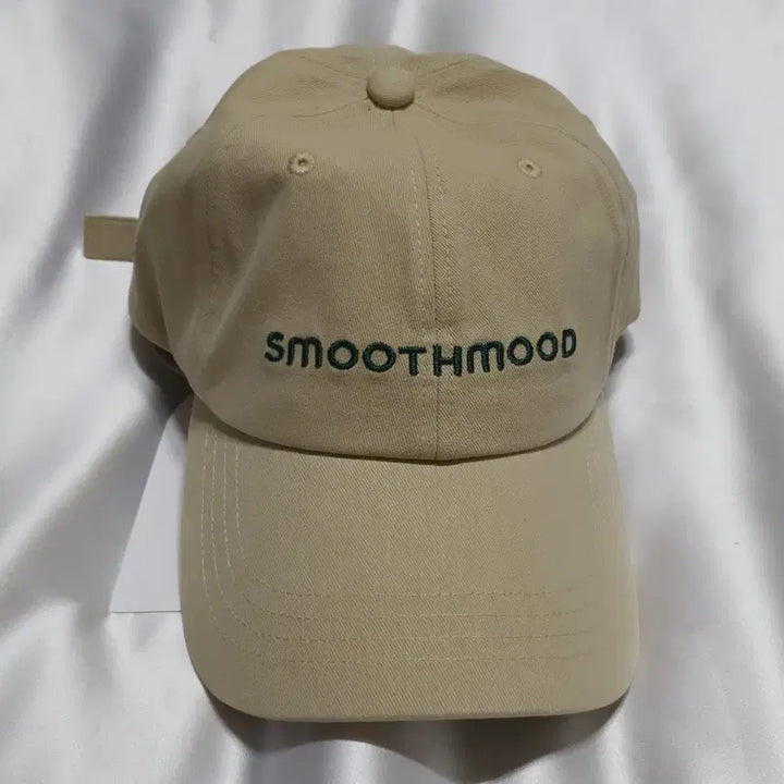 [BUNJANG] Smoothmood Beige Logo Ball Cap / 베이지 스무드무드  로고 볼캡 모자