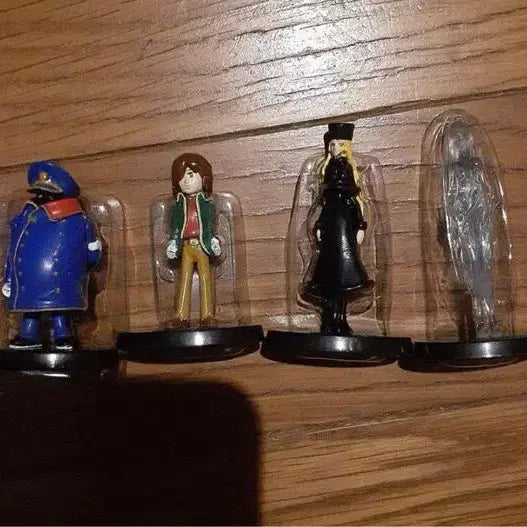 [BUNJANG] Galaxy Express 999 4-Figure Complete Set / 은하철도 999 피규어 세트 4체 컴플리트 jt
