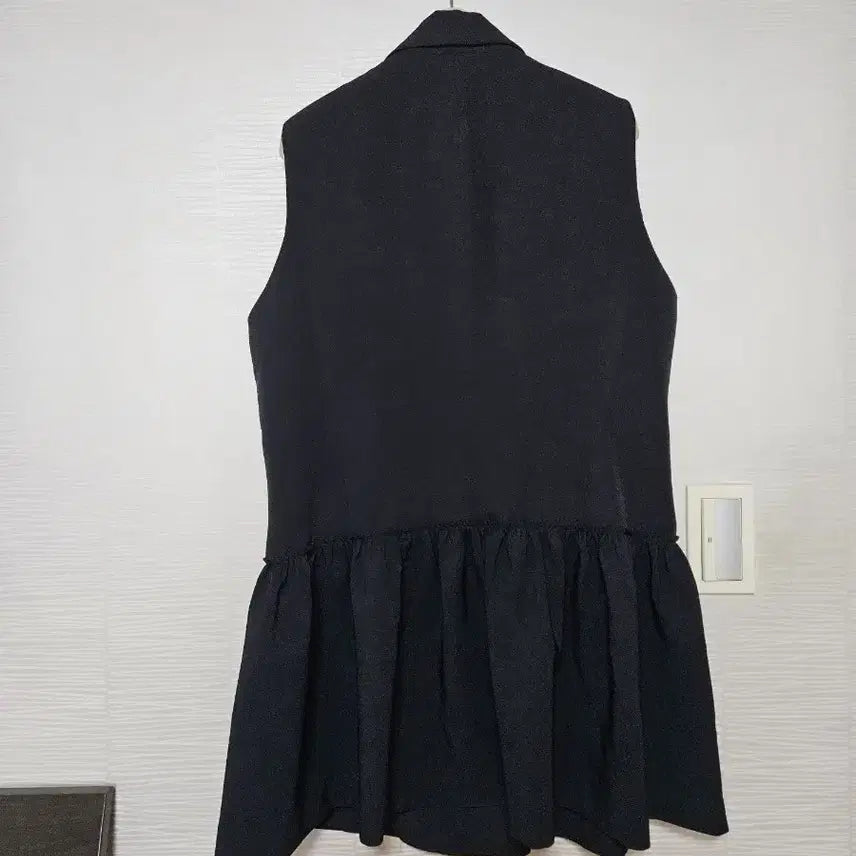 [SOLD OUT] 자라 블랙 더블 버튼 플레어 베스트