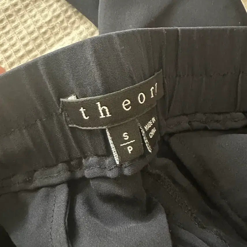 [BUNJANG] Theory Silk Pants Navy / 띠어리 실크팬츠 바지 (네이비 s/p)
