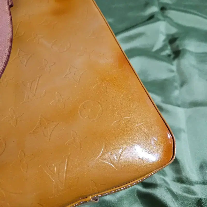 [BUNJANG] Louis Vuitton Vernis Yellow Tote Bag / 루이비통 베르니 옐로우 토트백