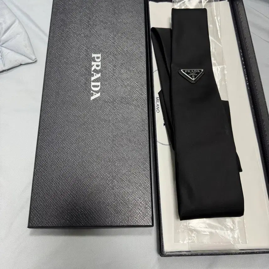 [SOLD OUT] 프라다 게버딘 넥타이