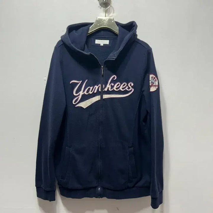 [BUNJANG] MLB Yankees 야구 후드집업 네이비 S / MLB Yankees 야구 후드집업 네이비 S