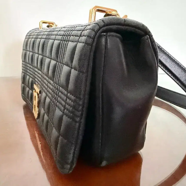 [SOLD OUT] 버버리 미니 퀼팅 숄더백 롤라백
