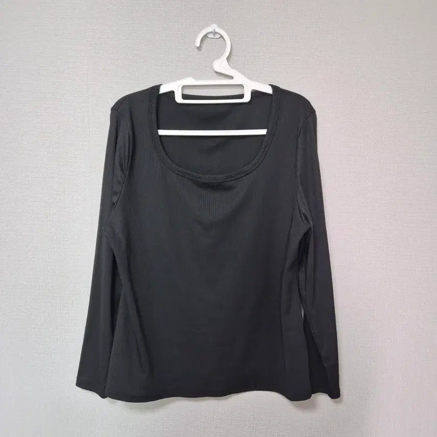 [BUNJANG] Basic White and Black U-Neck Long Sleeve T-shirts Bundle Set / 기본템! 화이트/블랙 U넥 긴팔 티셔츠 2장 빅사이즈 110 120