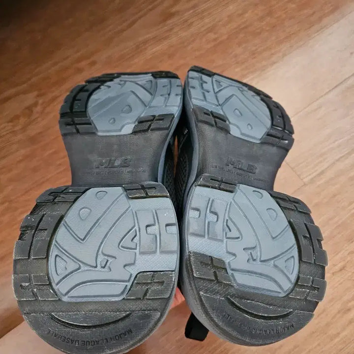 [BUNJANG] MLB Black XLG Sneakers / MLB 블랙 XLG 운동화