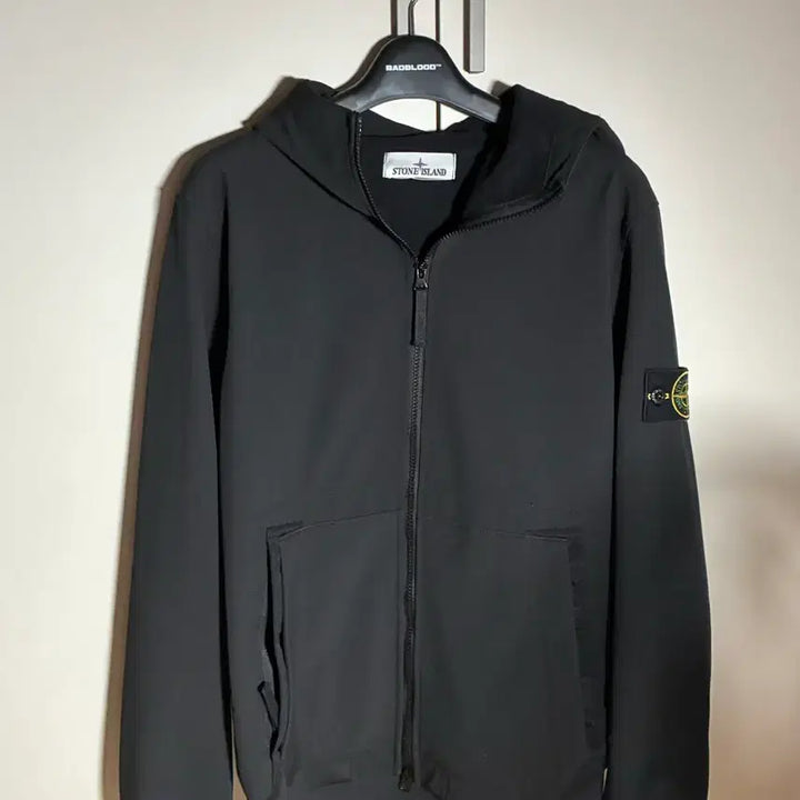 [BUNJANG] Stone Island Soft Shell Jacket, Size S / 스톤 소프트쉘 22fw 상태 ss s사이즈