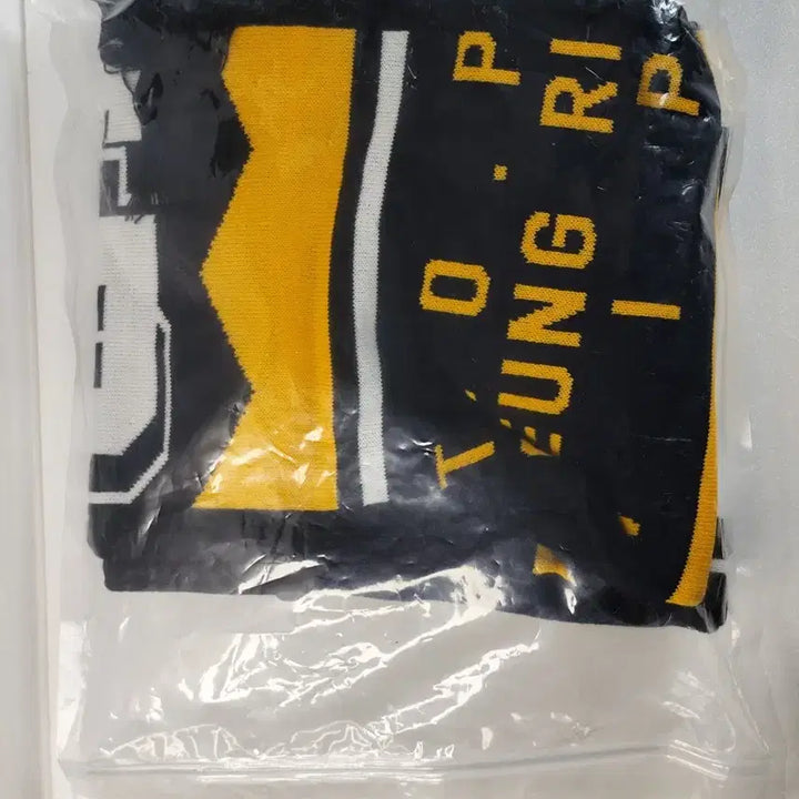 [SOLD OUT] [미개봉] 빅뱅 BIGBANG 2014 공식 응원 머플러