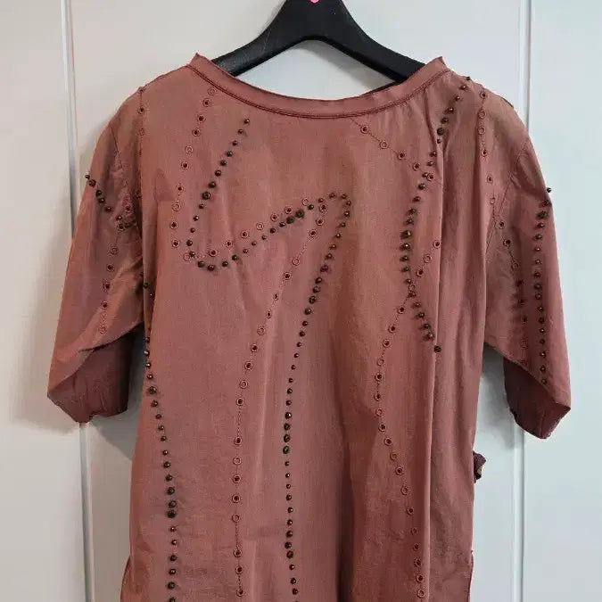 [BUNJANG] OBZEE Red Brown Studded Blouse / OBZEE 오브제 적브라운 스터드 블라우스