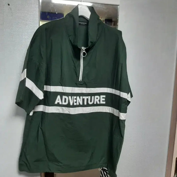 [BUNJANG] Assorted Jackets and T-shirts Bundle (Size 100) / 100사이즈 자켓  티셔츠 일괄