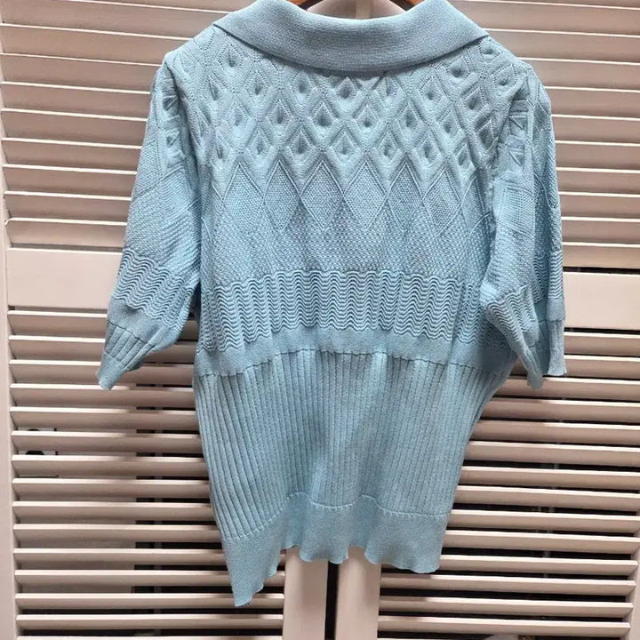[SOLD OUT] 칼라거펠트  니트