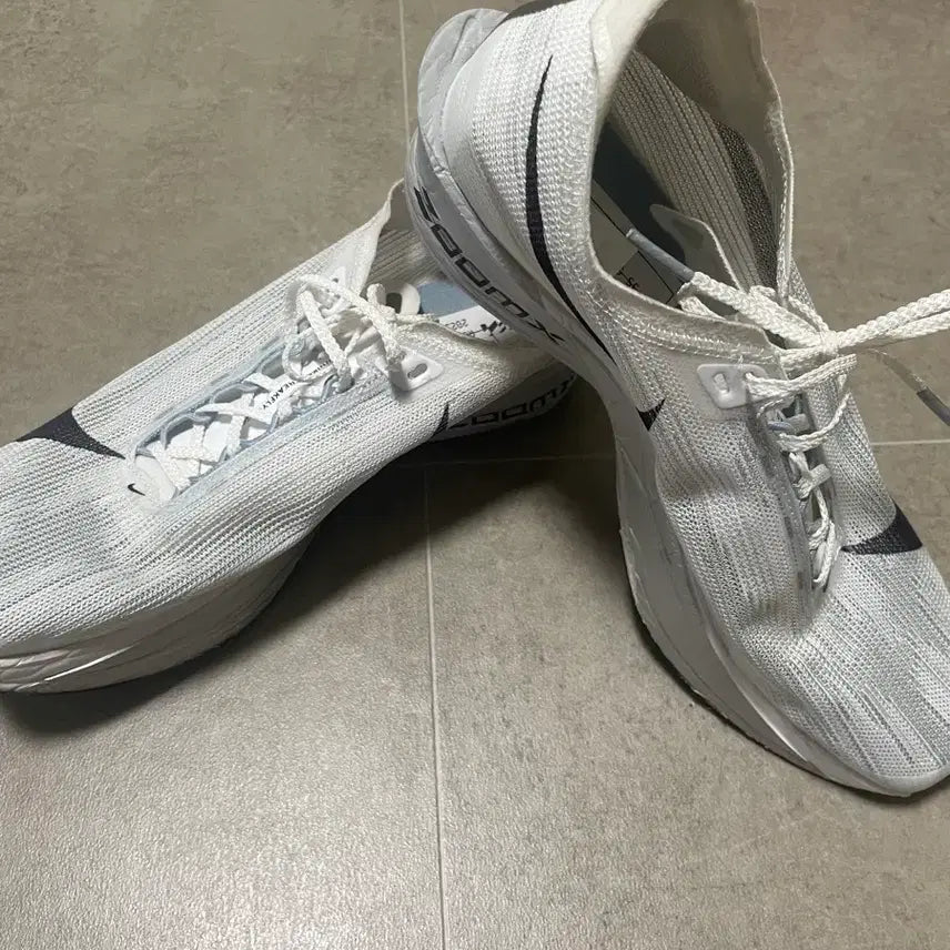 [BUNJANG] Nike Streakfly 2 Running Shoes / 나이키 스트릭플라이2 260