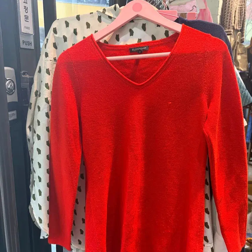 [BUNJANG] Eileen Fisher Red V-Neck Knit Sweater / 에일린 피셔 Eileen Fisher 빨간색 브이넥 니트