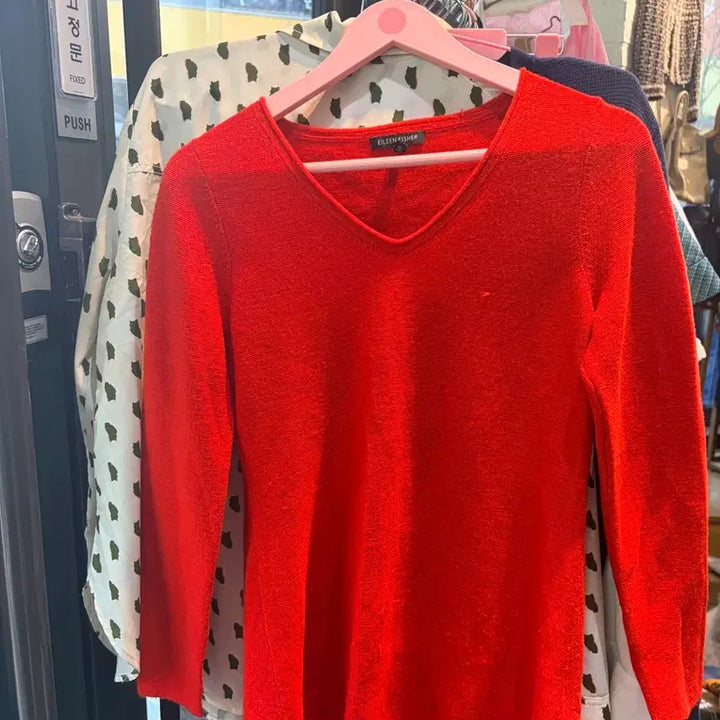 [BUNJANG] Eileen Fisher Red V-Neck Knit Sweater / 에일린 피셔 Eileen Fisher 빨간색 브이넥 니트
