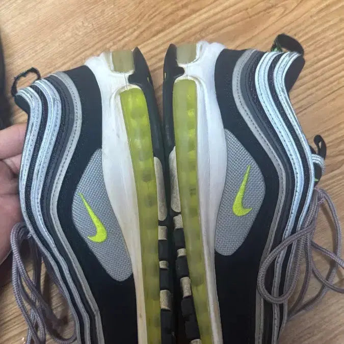 [BUNJANG] Nike Air Max 95 Neon &amp; Air Max 97 Asia Bundle / 나이키 맥스95네온 26년도 260 , 맥스97 아시아 17년도 275