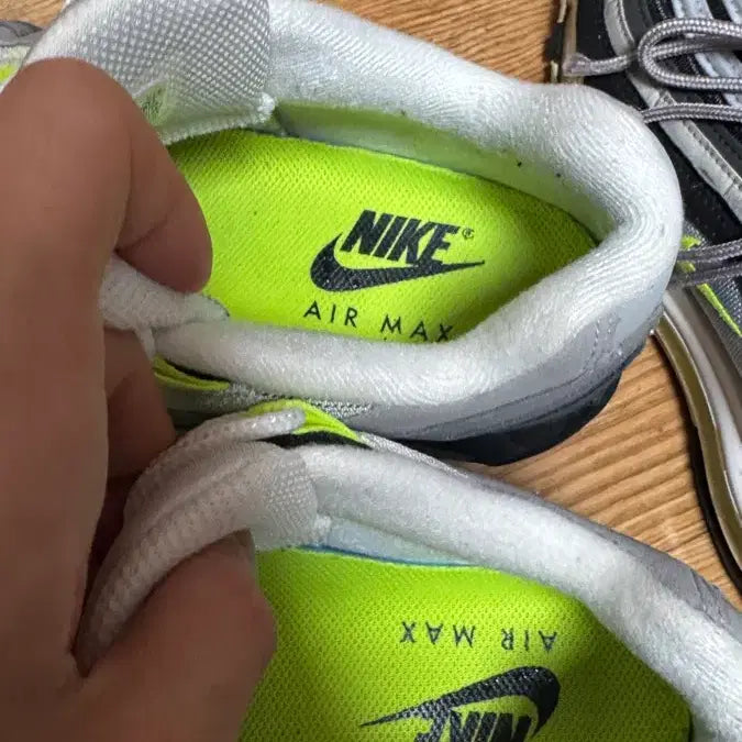 [BUNJANG] Nike Air Max 95 Neon &amp; Air Max 97 Asia Bundle / 나이키 맥스95네온 26년도 260 , 맥스97 아시아 17년도 275