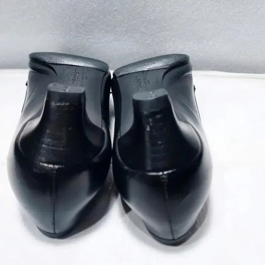 [SOLD OUT] 페레가모정품스틸레토펌프스