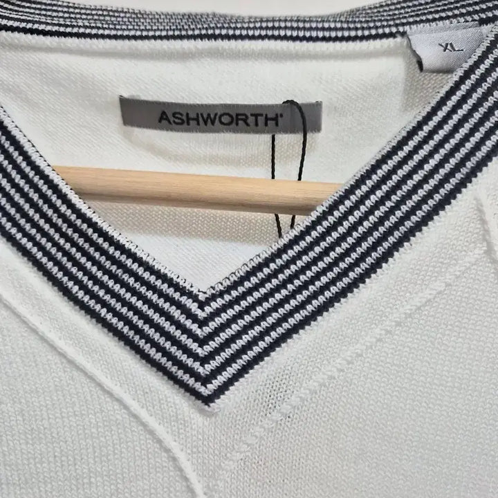 [BUNJANG] Ashworth White Knit Vest XL / 애쉬워스 화이트 니트 베스트 XL