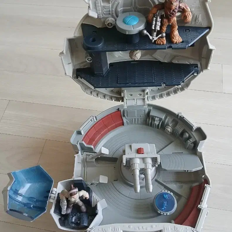 [BUNJANG] Hasbro Millennium Falcon Galactic Heroes / 해즈브로.밀레니엄팔콘.갤럭틱히어로즈.