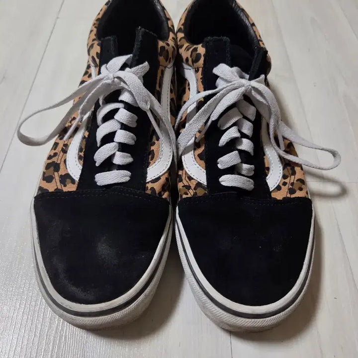 [BUNJANG] Vans Old Skool Animalier Black Sneakers / 반스 올드스쿨 애니멀리에 블랙 275