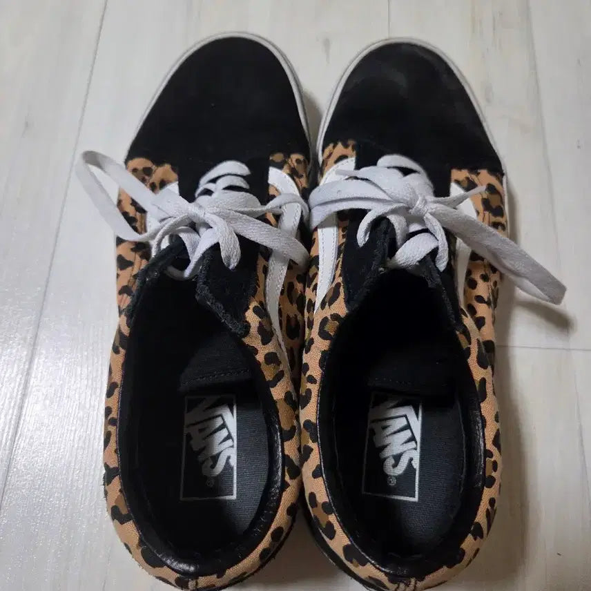[BUNJANG] Vans Old Skool Animalier Black Sneakers / 반스 올드스쿨 애니멀리에 블랙 275