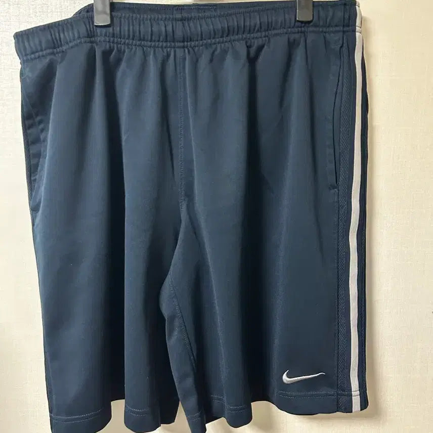 [SOLD OUT] 나이키 네이비 트레이닝 반바지