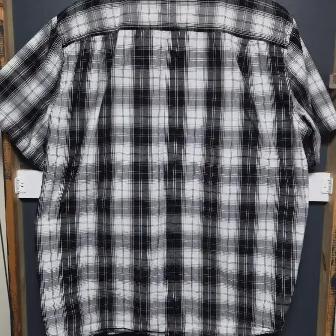 [SOLD OUT] xl) 칼하트 블랙 화이트 체크 반팔 셔츠