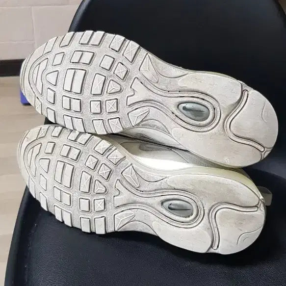 [SOLD OUT] 나이키 에어맥스 97 화이트(270)