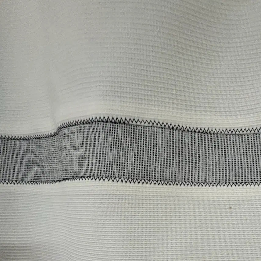 [BUNJANG] Aniv Efe White/Gray Striped Chain Mini Skirt / 화이트/그레이 스트라이프 체인 장식 스커트 아니베에프